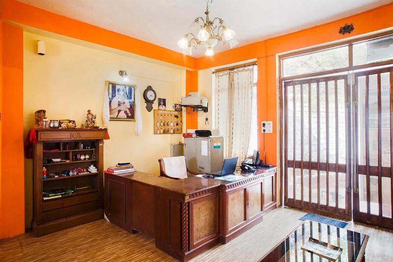 دارامشالا Oyo 28425 Dal Lake Resort المظهر الخارجي الصورة
