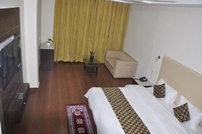 دارامشالا Oyo 28425 Dal Lake Resort المظهر الخارجي الصورة
