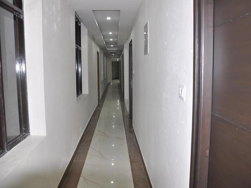 دارامشالا Oyo 28425 Dal Lake Resort المظهر الخارجي الصورة