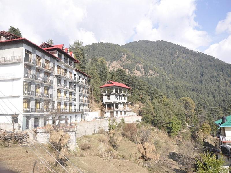 دارامشالا Oyo 28425 Dal Lake Resort المظهر الخارجي الصورة